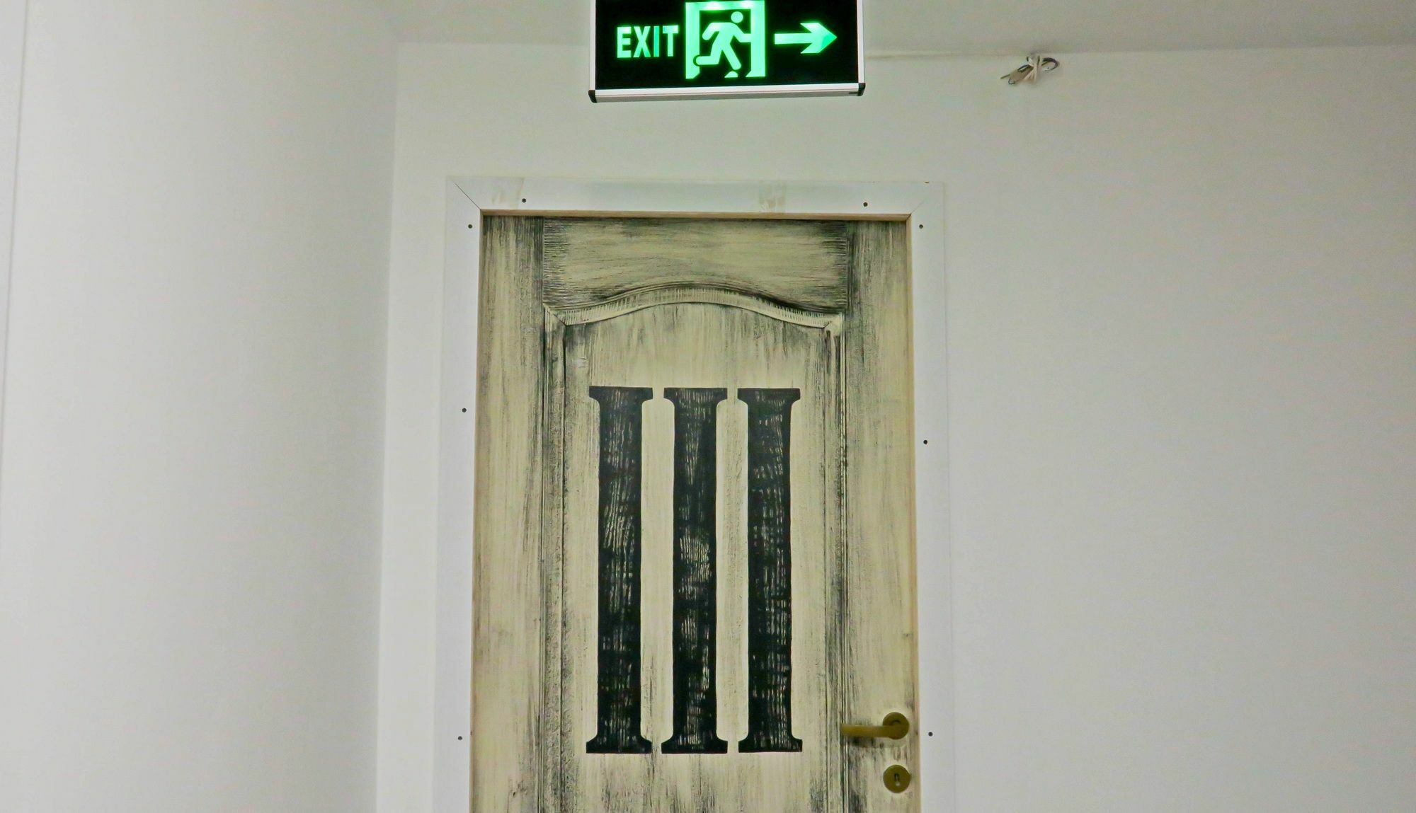 The Evil Clown Hostel براشوف المظهر الخارجي الصورة