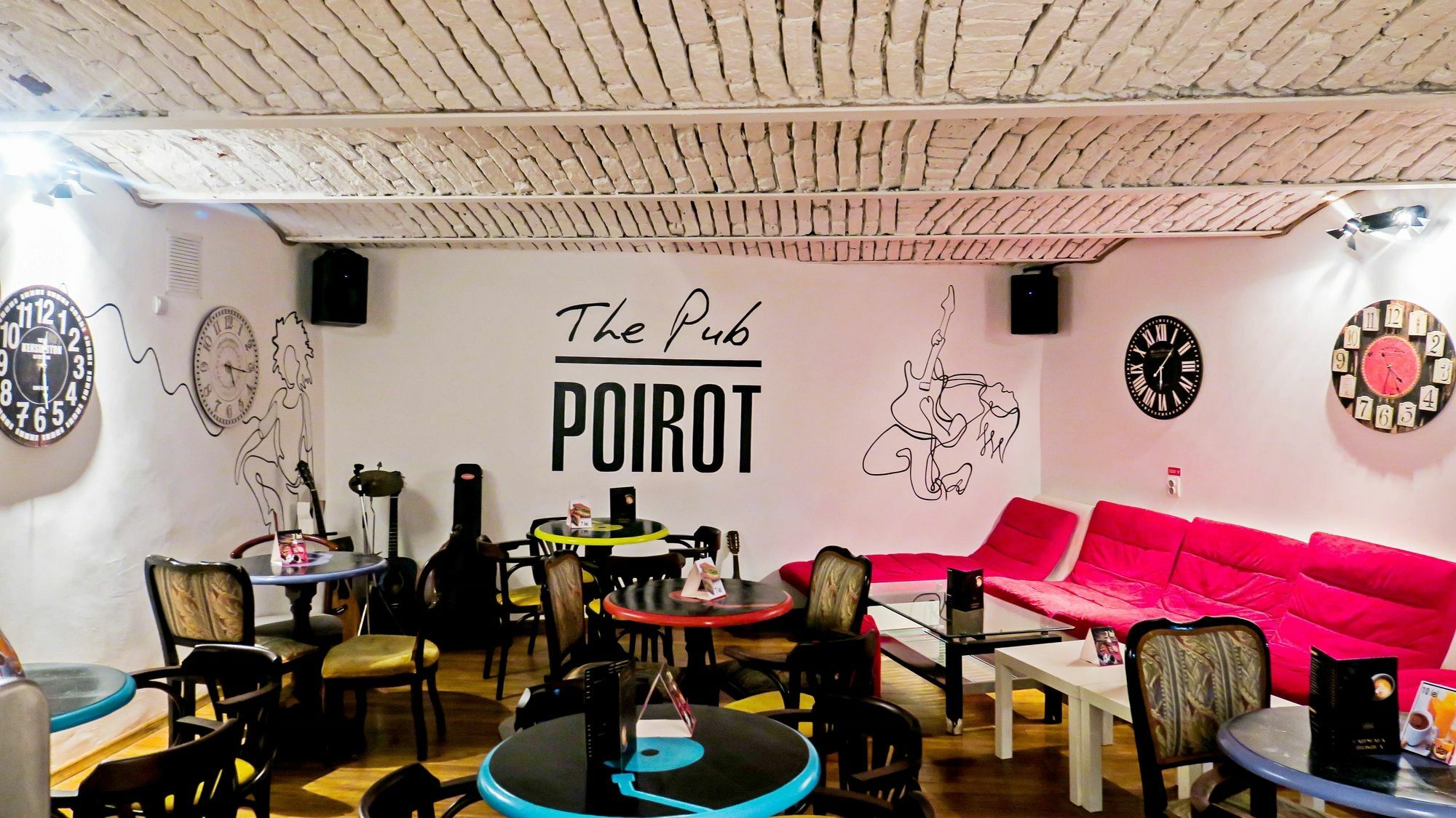 The Evil Clown Hostel براشوف المظهر الخارجي الصورة